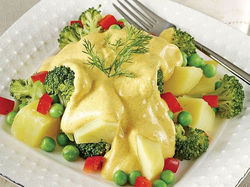 Köri Soslu Patates Salatası