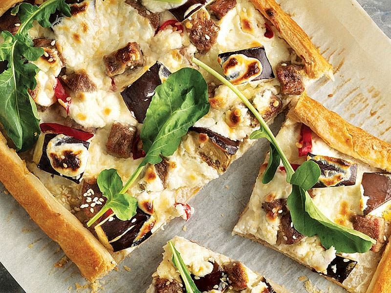 Kuzu Etli, Patlıcanlı Ve Rokalı Tart