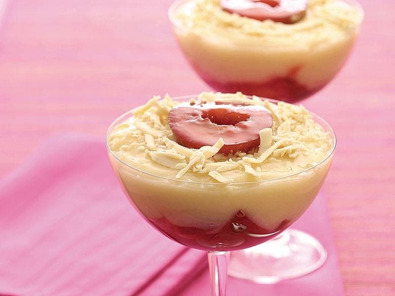 Limon Kremalı Ve Erikli Tatlı