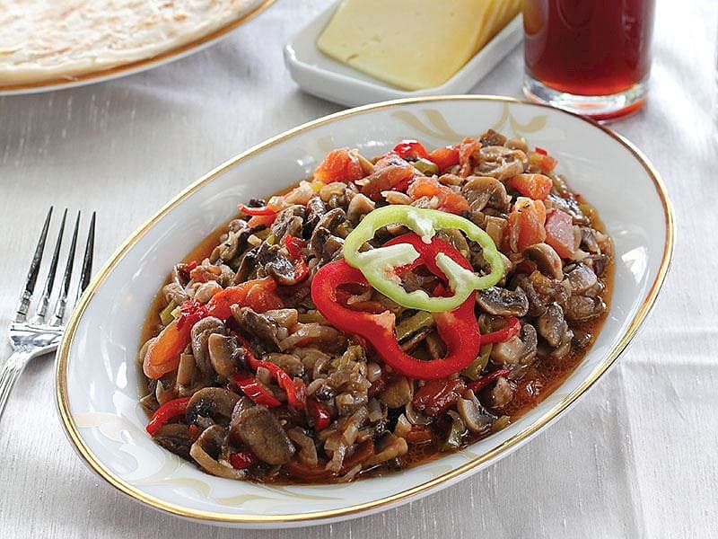 Mantar Yemeği