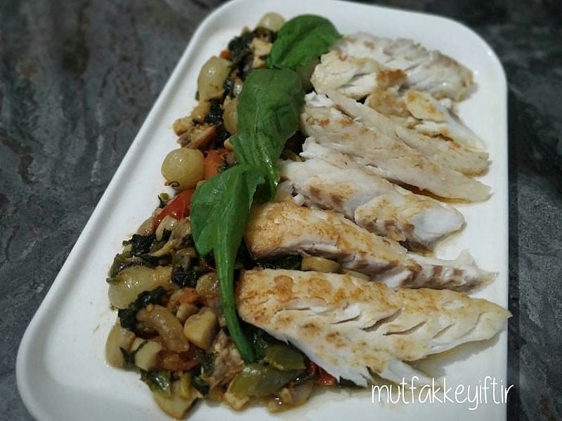 Mantarlı Ispanaklı Levrek