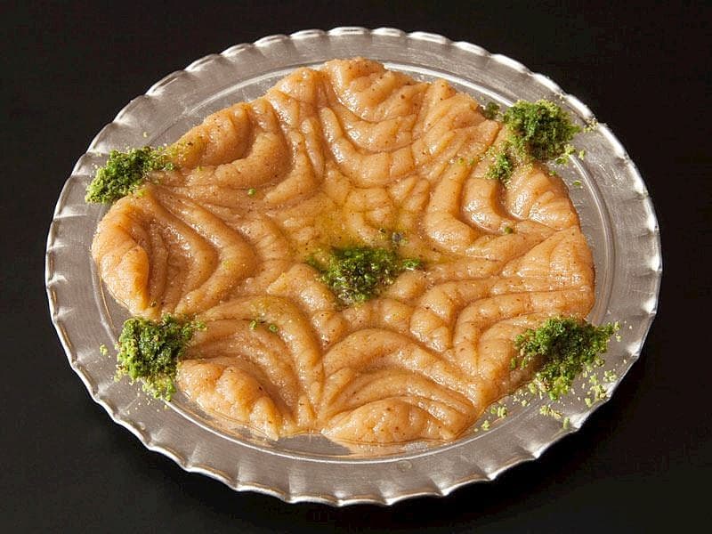 Memnuniye Helvası