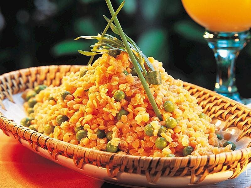 Mercimek Ve Bezelye Salatası