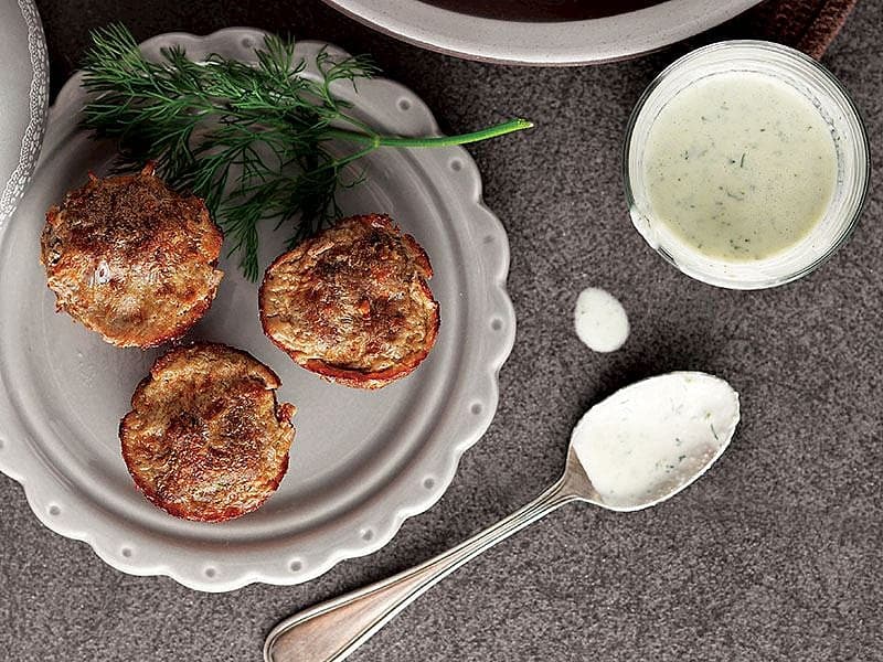 Muffin Kalıbında Peynir Soslu Köfte