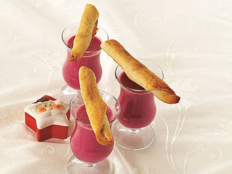 Pancarlı Ayran Ve Rulo Pideler