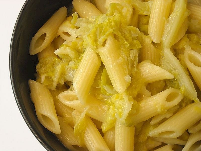 Pasta Con Cavolo