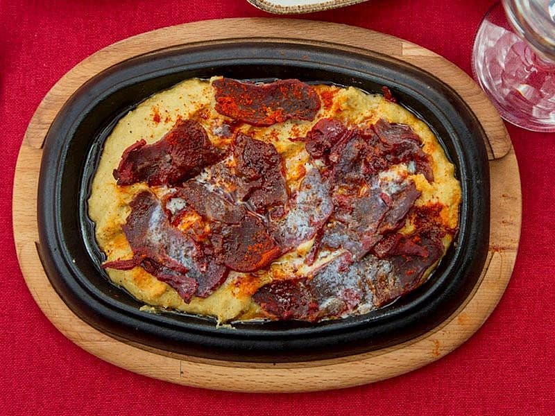 Pastırmalı Humus