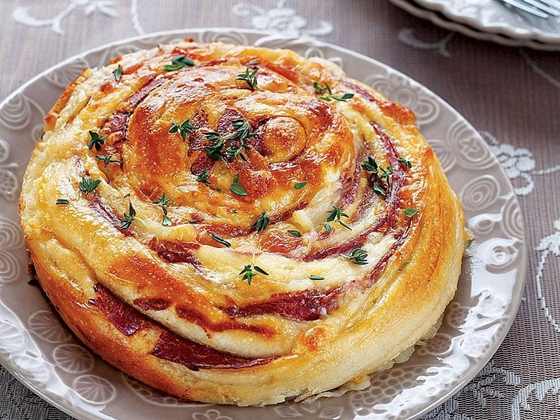 Pastırmalı Şerit Pizza
