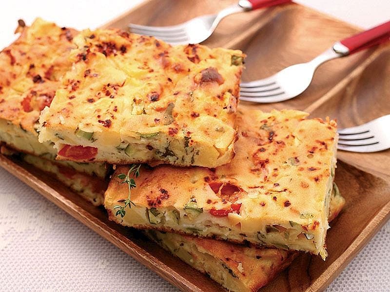 Patatesli Ve Sebzeli Börek