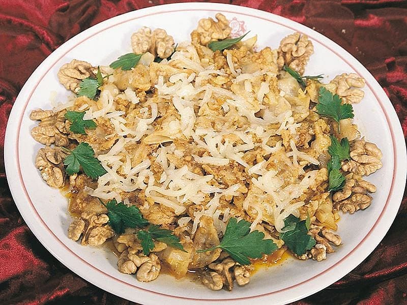 Patatesli Ve Sucuklu Mantı