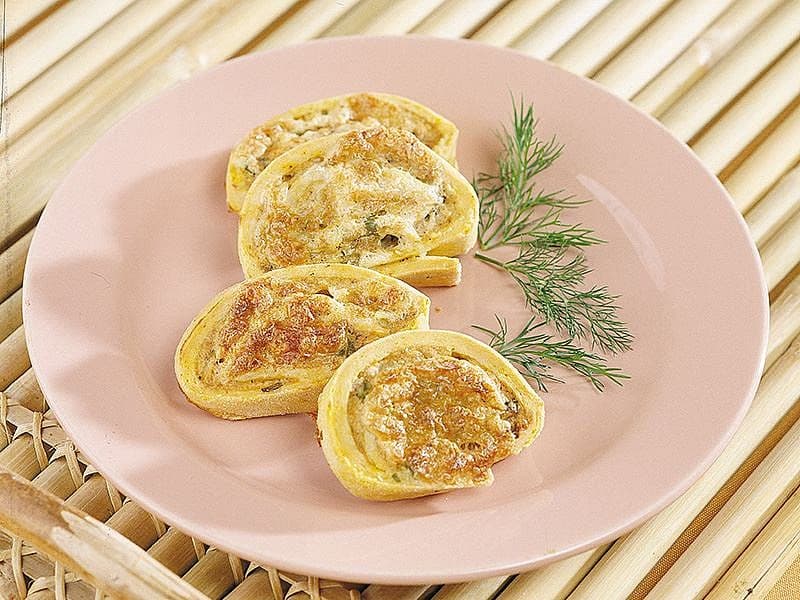 Patatesli Ve Taze Soğanlı Rulo Börek