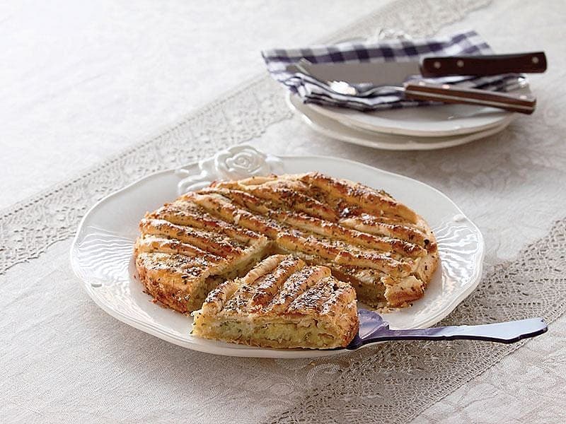 Patatesli Ve Tulum Peynirli Börek