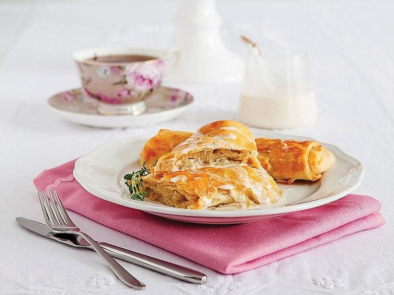 Patlıcanlı Rulo Börek