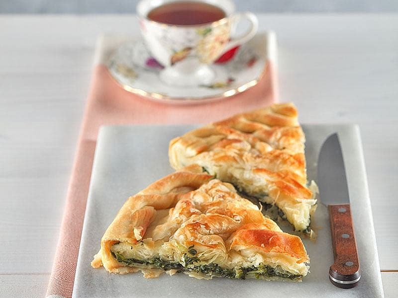 Pazılı Açma Börek