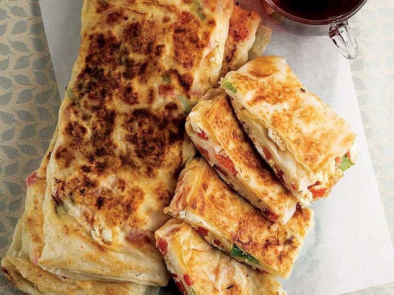 Peynirli Sandviç Börek