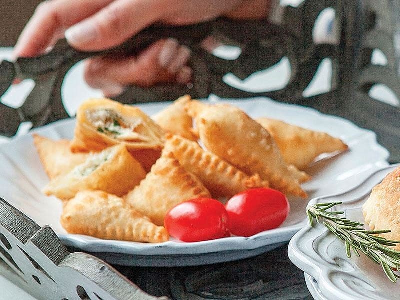 Peynirli Kızartma Börek