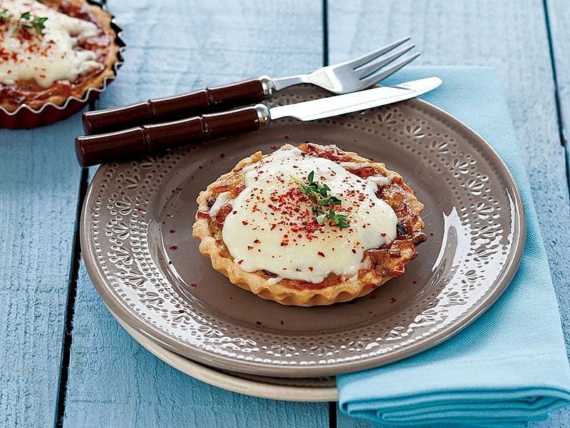 Pırasalı Ve Mantarlı Tart