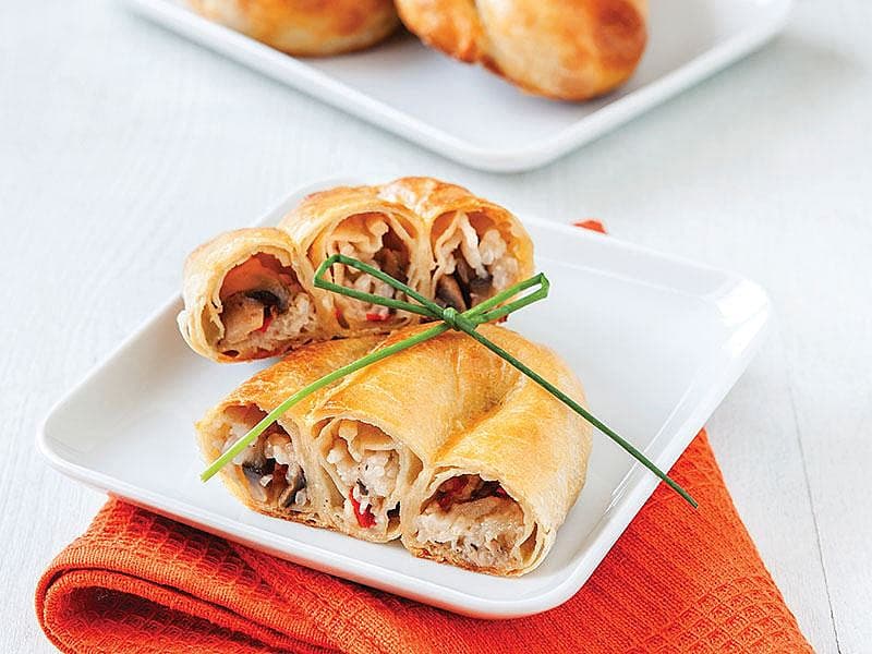 Pirinçli Ve Mantarlı Börek