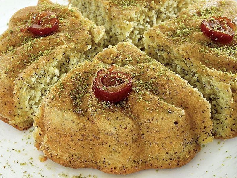 Portakal Şuruplu Ve Haşhaşlı Kek