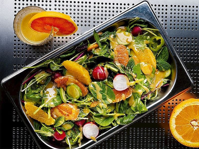 Portakallı Tahin Soslu Salata