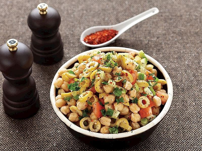 Renkli Nohut Salatası