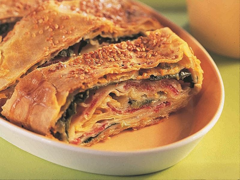 Renkli Pratik Börek
