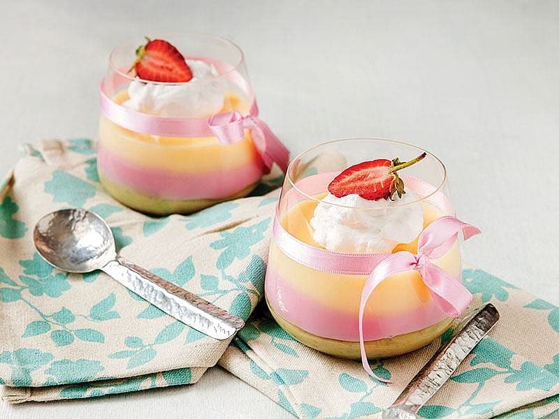 Renkli Puding Kupları