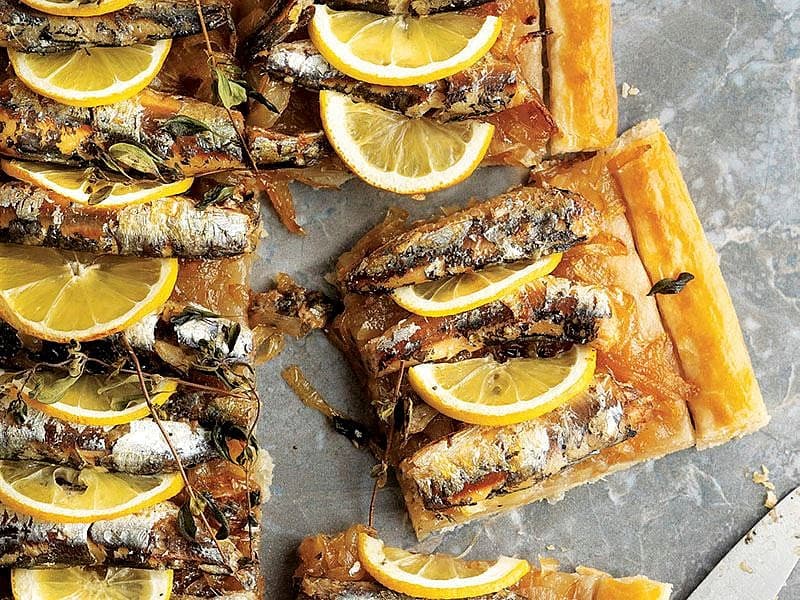 Sardalya, Limon Ve Karamelize Soğanlı Tart