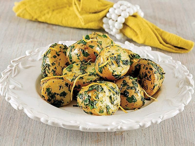 Sarımsaklı Ve Kekikli Patates Salatası