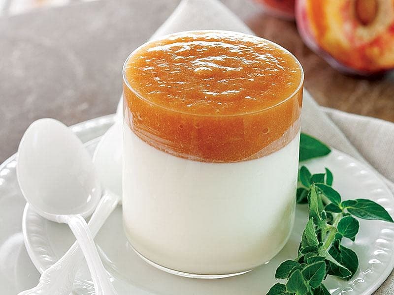 Şeftali Soslu Panna Cotta