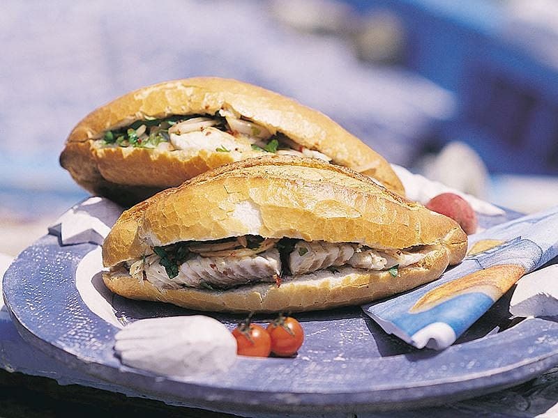 Soğanlı Balık Ekmek
