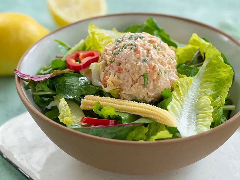 Somon Ezmeli Salata