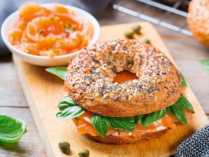 Somon Füme Ve Krem Peynirli Bagel