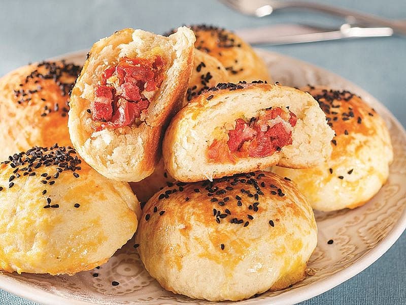 Sucuklu Poğaça