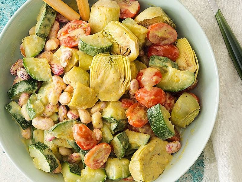 Tahin Soslu Enginar Salatası