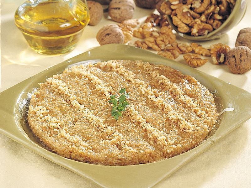 Tahinli Ekmek Salatası tarifi