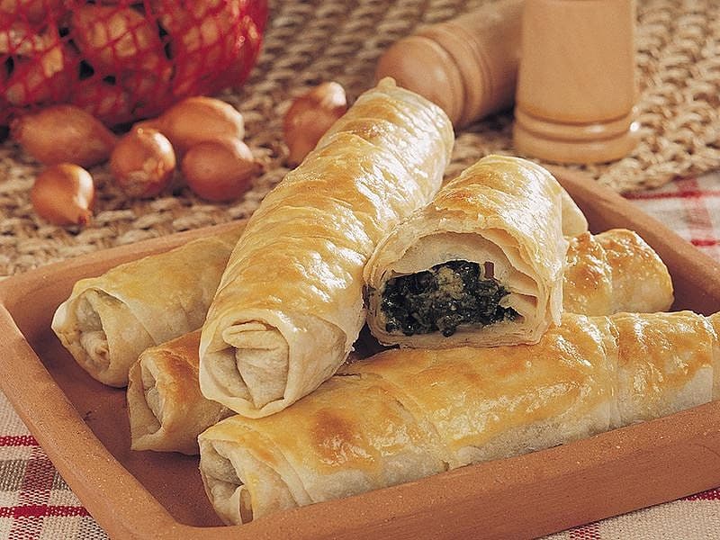 Tahinli Ve Ispanaklı Börek