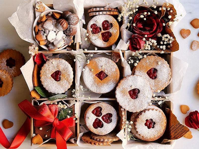 Tarçın Kokulu Ve Marmelatlı Kurabiyeler
