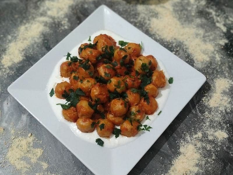 Tarhanalı Soslu Köfte