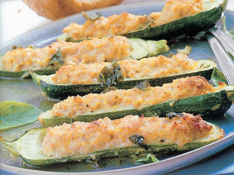 Tavuk Kıymalı Kabak Dolması