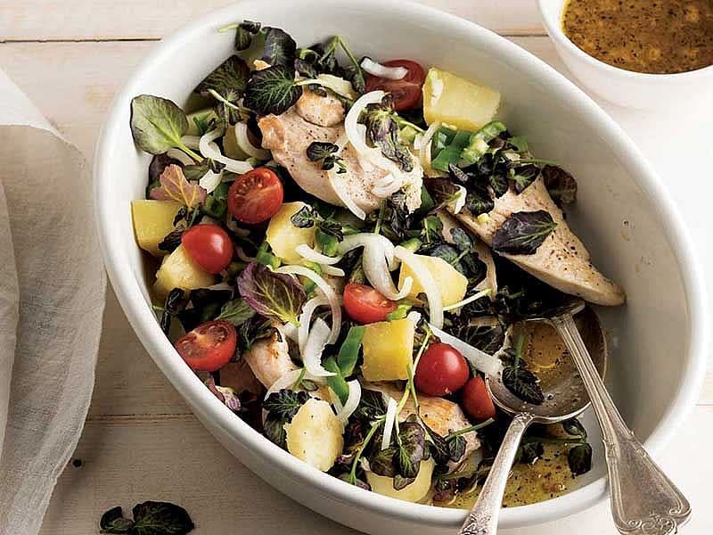 Tavuklu Ve Patatesli Su Teresi Salatası
