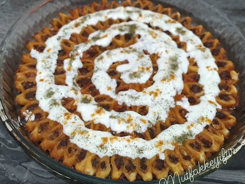 Tepsi Mantısı