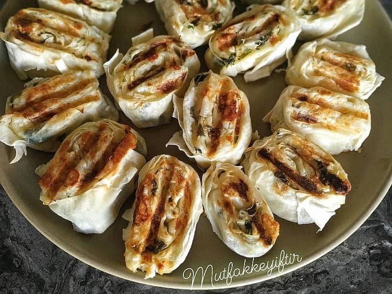 Tost Makinesinde Börek