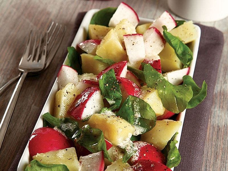 Turplu Ve Patatesli Salata
