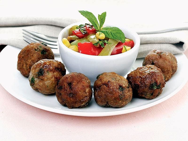 Üç Biberli Top Köfte