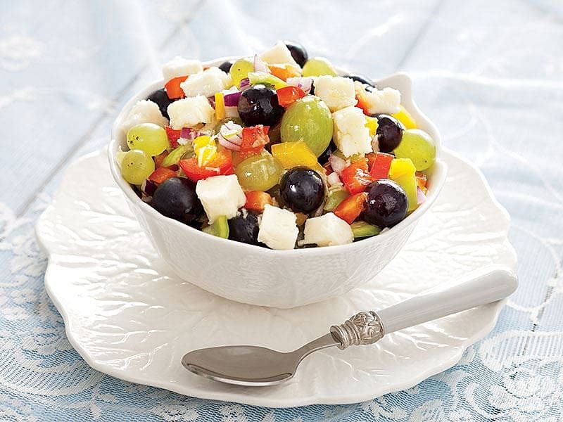 Üzümlü Salata