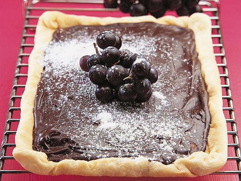Üzümlü Ve Çikolatalı Tart