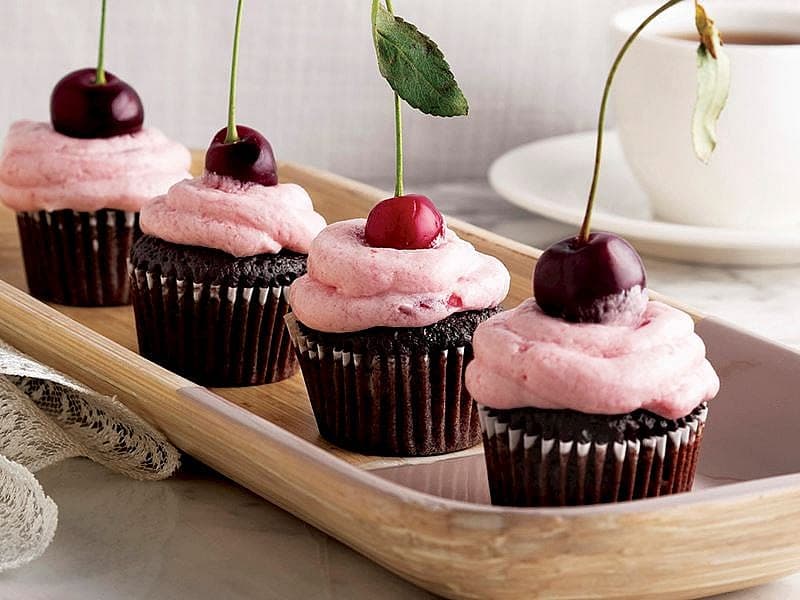Vişneli Çikolatalı Cupcake