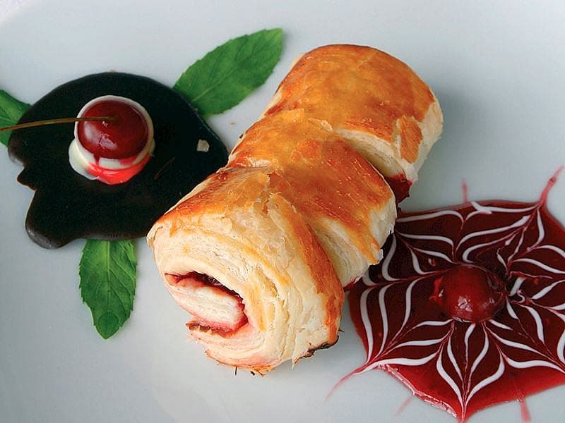 Vişneli Börek