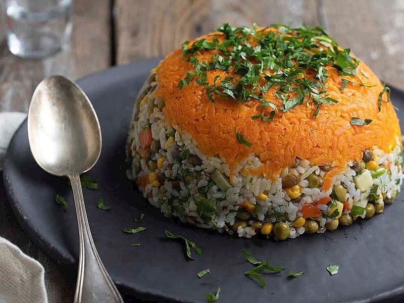 Yeşil Mercimekli Soğuk Pilav Salatası